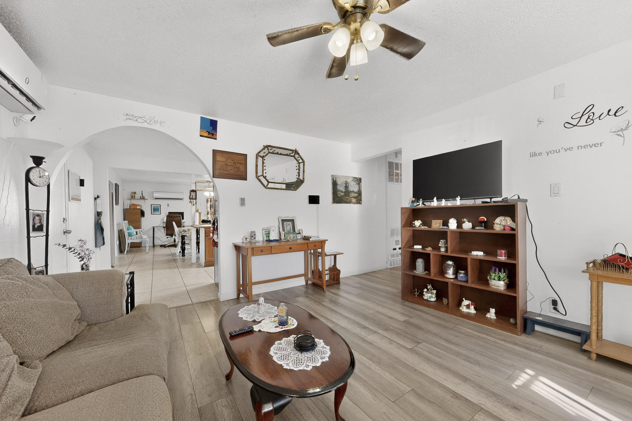 10217 Menaul Boulevard NE