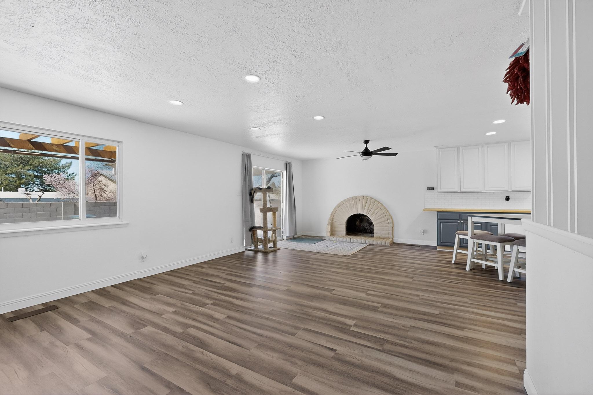 7209 Oralee Street NE