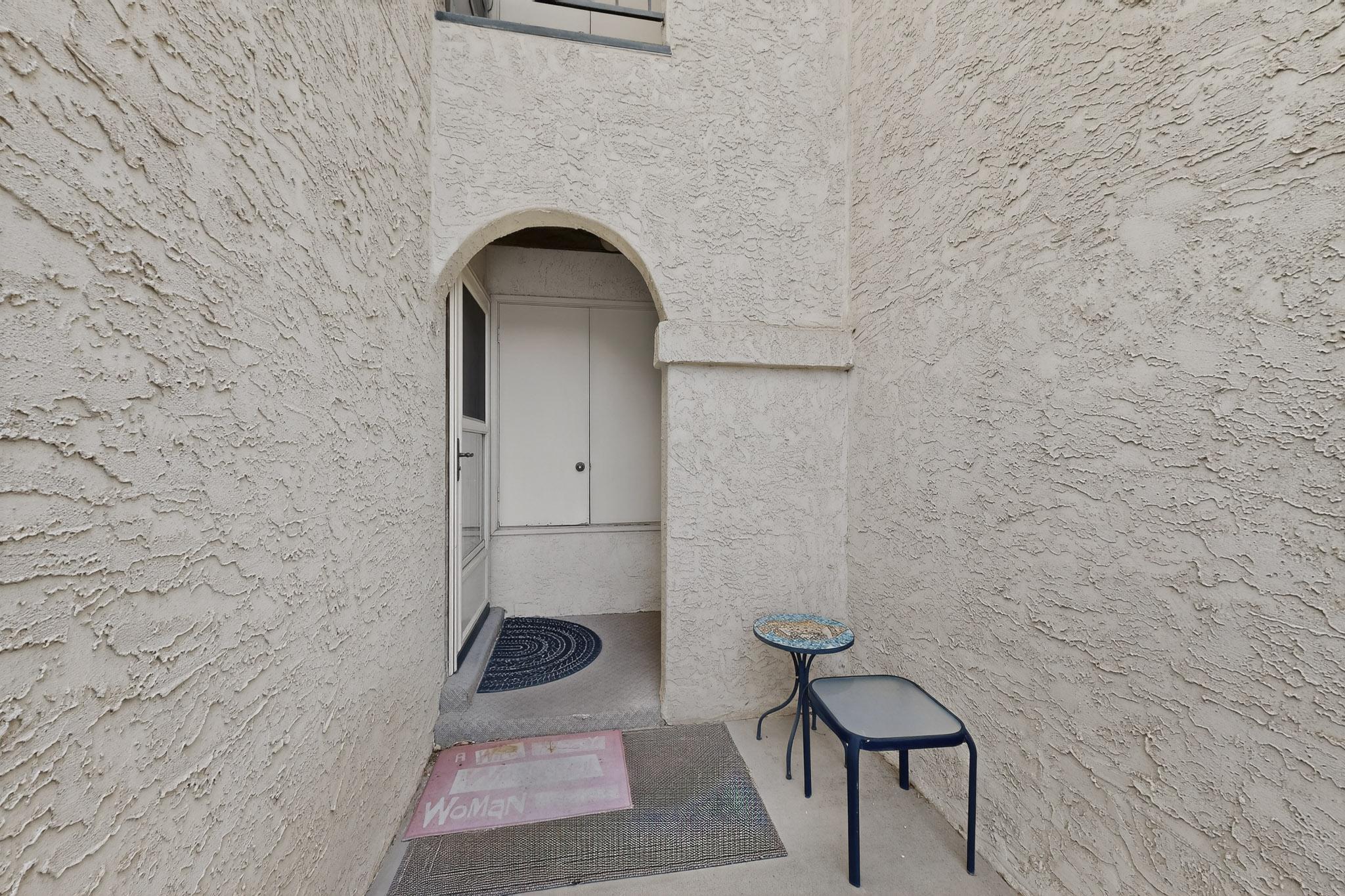 823 Country Club Drive SE 1B