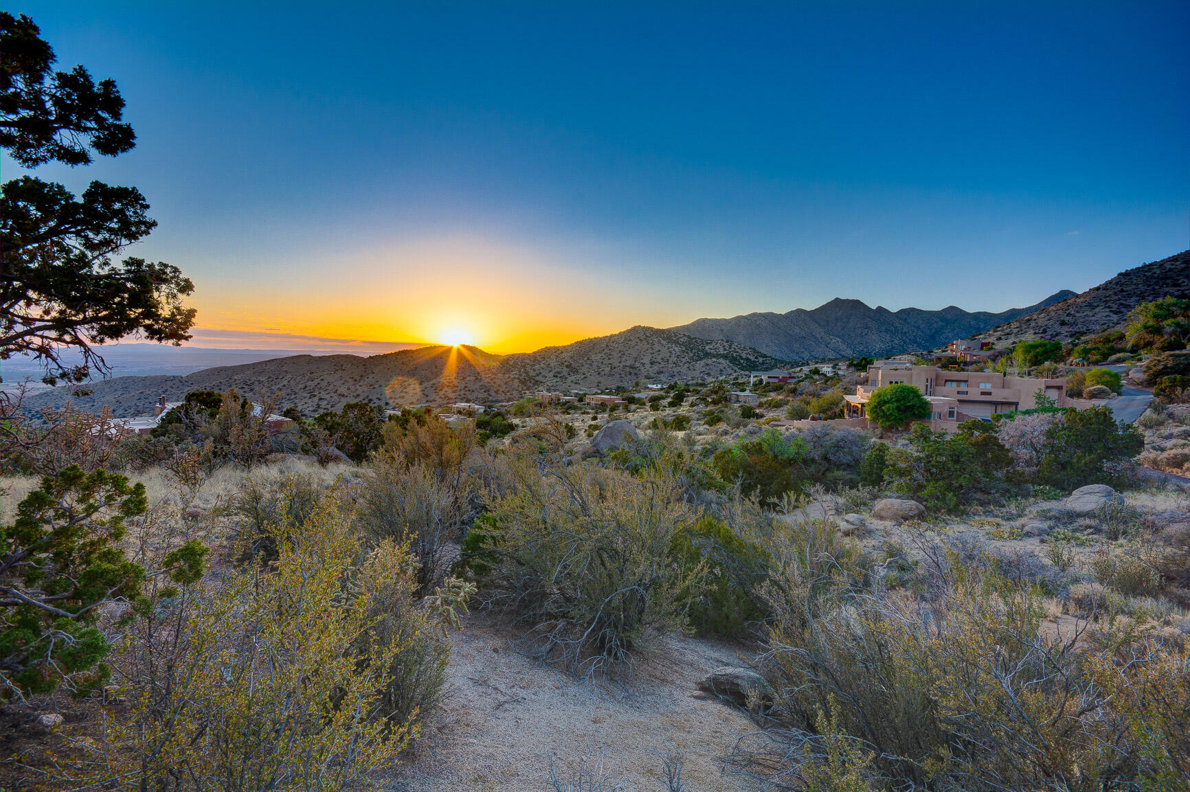9 La Luz Trail NE