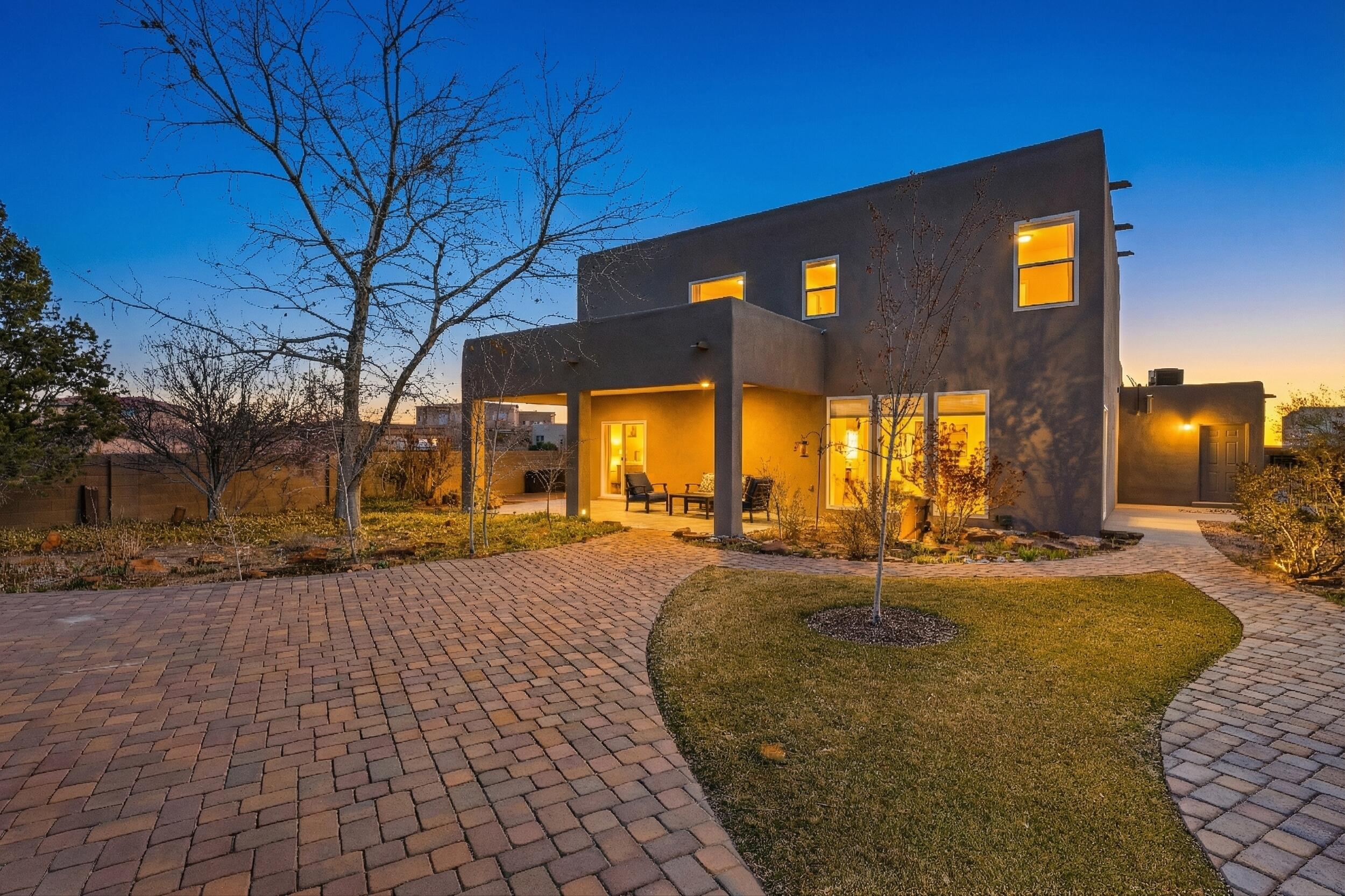 3823 Alamogordo Drive NW