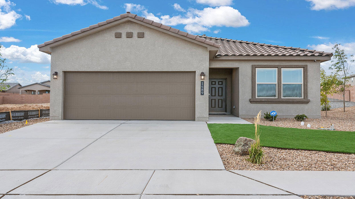 1681 Alto Colores Street, Los Lunas, New Mexico image 1