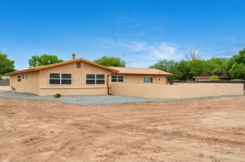 Photo of 672 Coronado Road, Corrales, NM 87048 (MLS # 1102993)