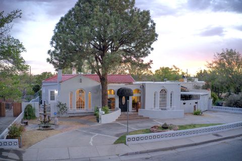 Photo of 1606 Roma Avenue NE, Albuquerque, NM 87106 (MLS # 1101801)