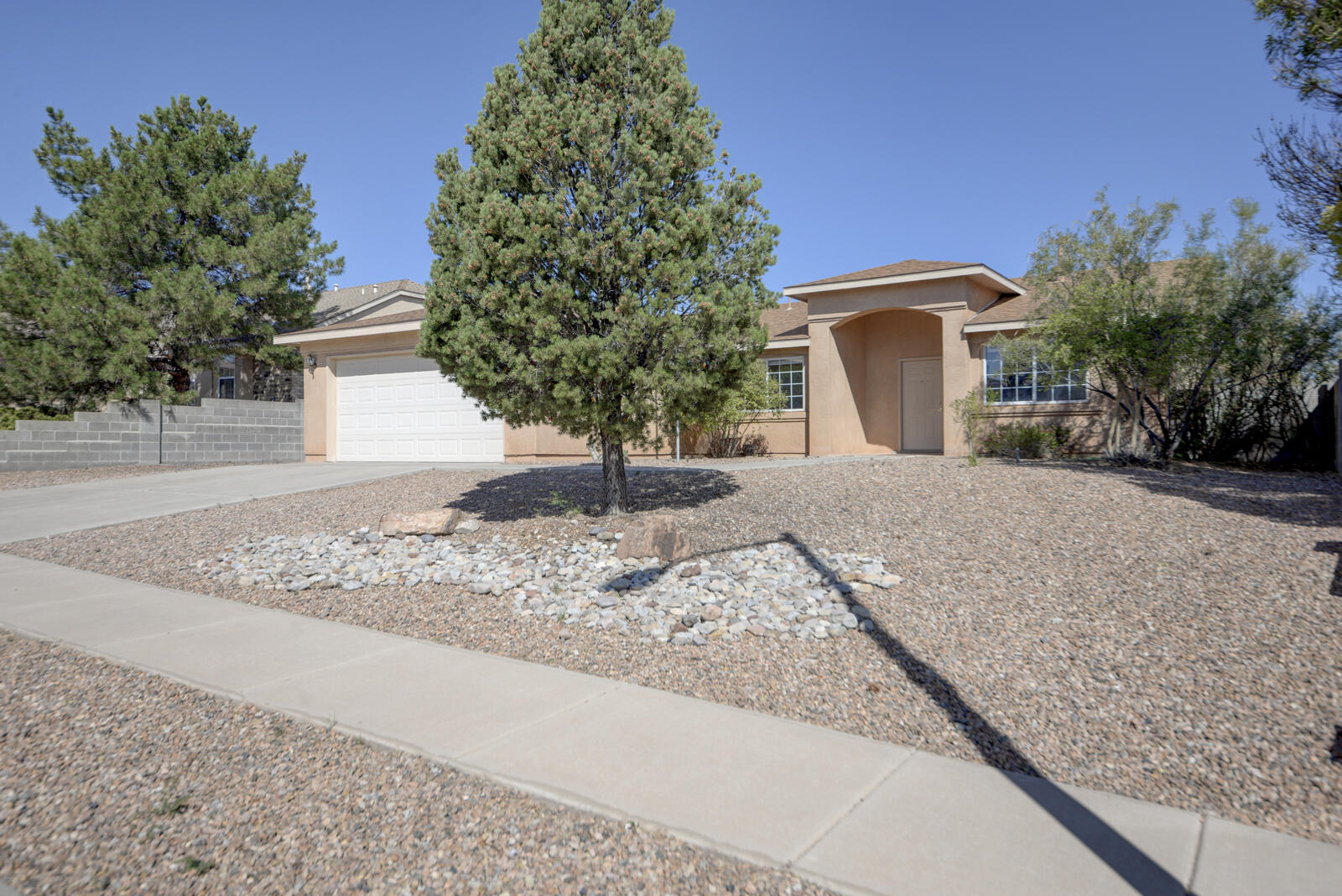 6777 Augusta Hills Drive, Rio Rancho, New Mexico image 3