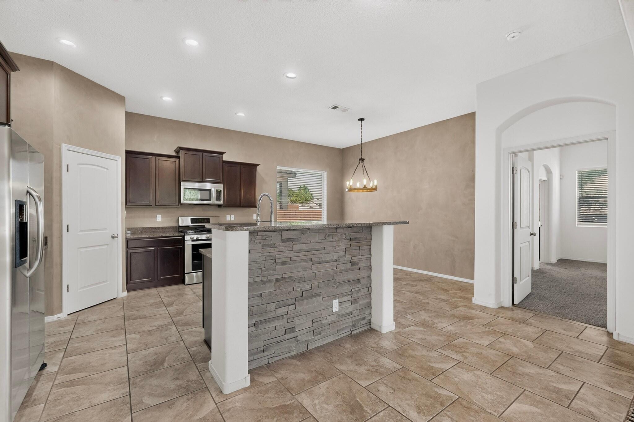 2005 Northlands Drive SE