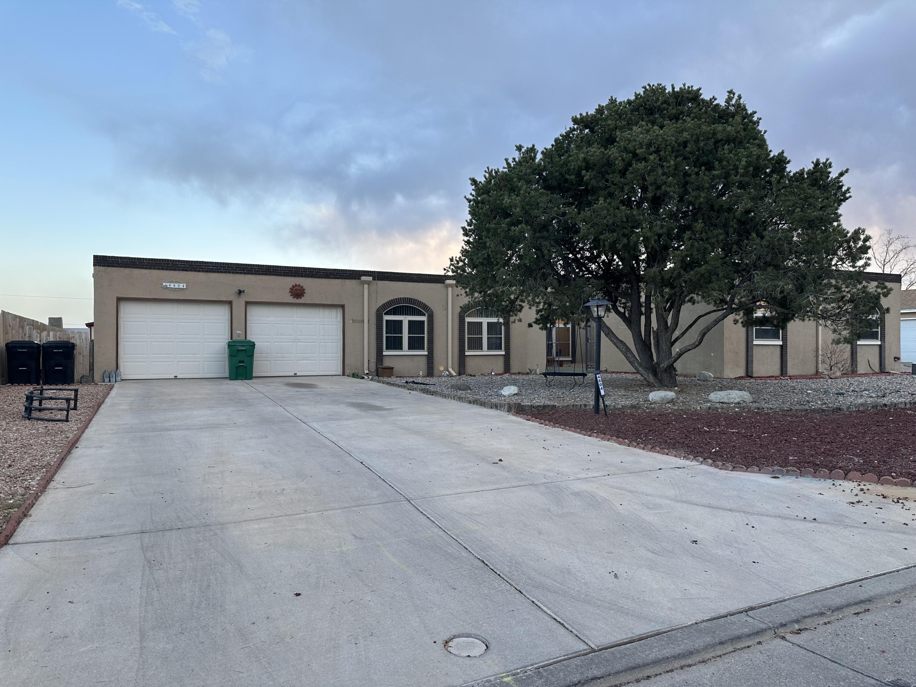 4604 Calvillo Court, Rio Rancho, New Mexico image 1