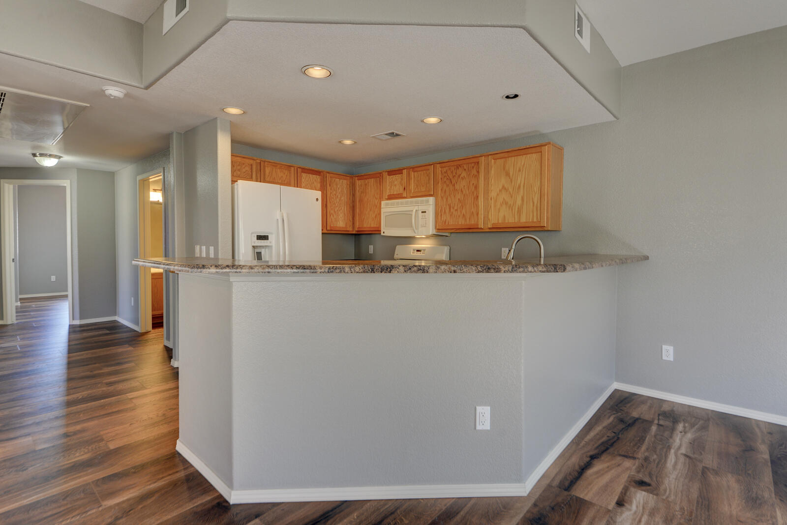 6800 Vista Del Norte Road NE # 2027