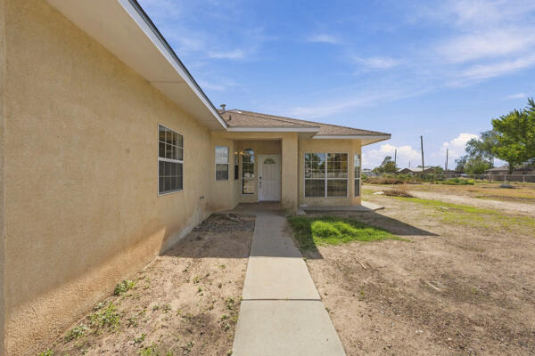 13 La Loma Court