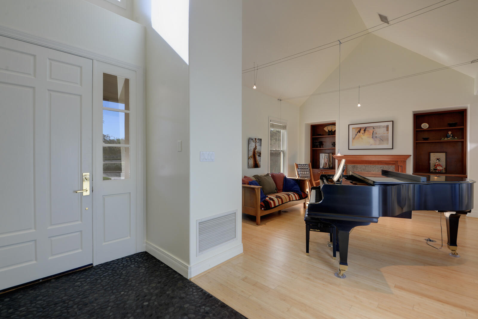 1515 Los Nietos Court NW