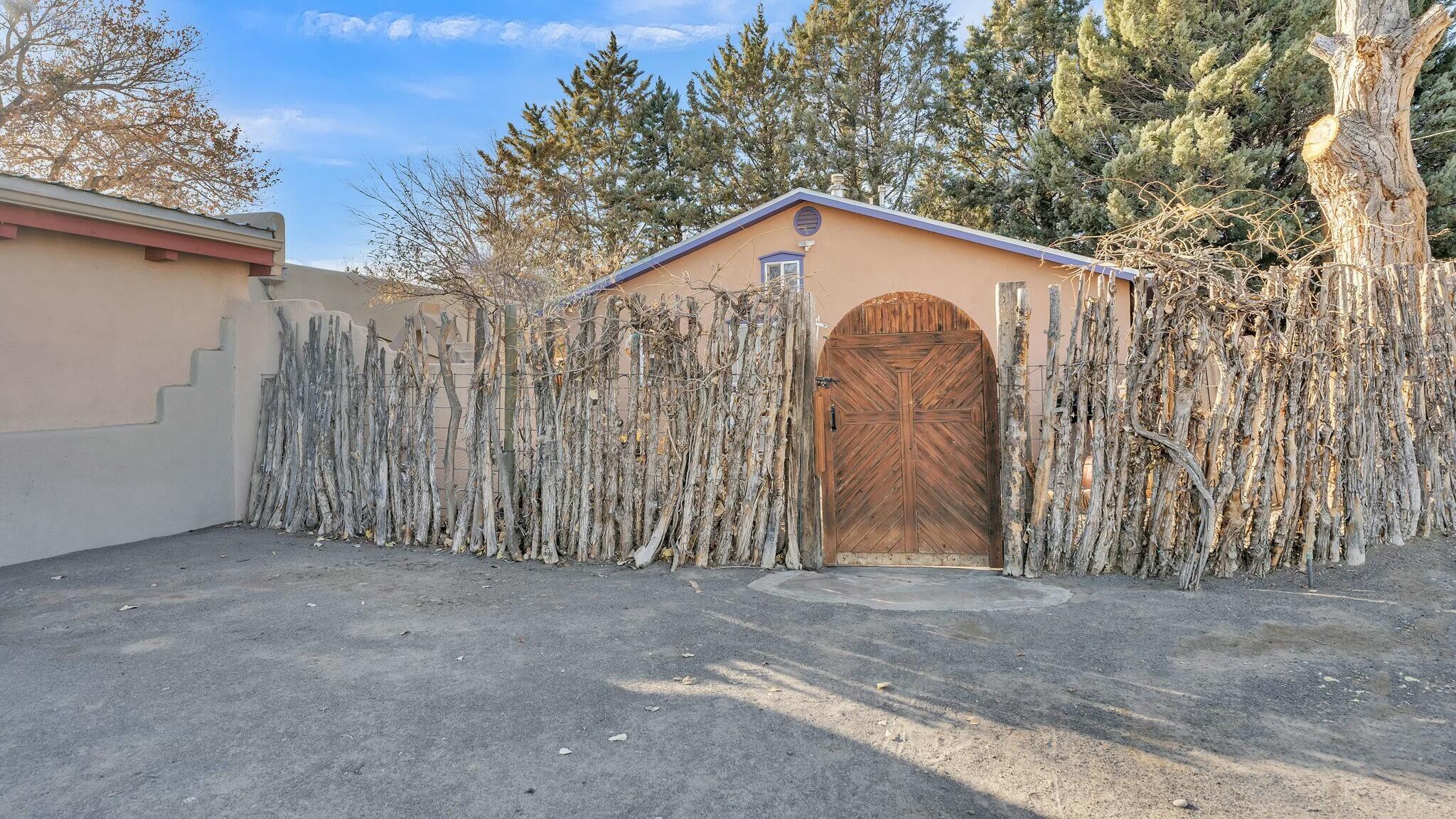 135 B Sichler Road, Los Lunas, New Mexico image 32
