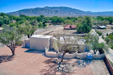 Photo of 250 Moongate Road, Corrales, NM 87048 (MLS # 1110945)