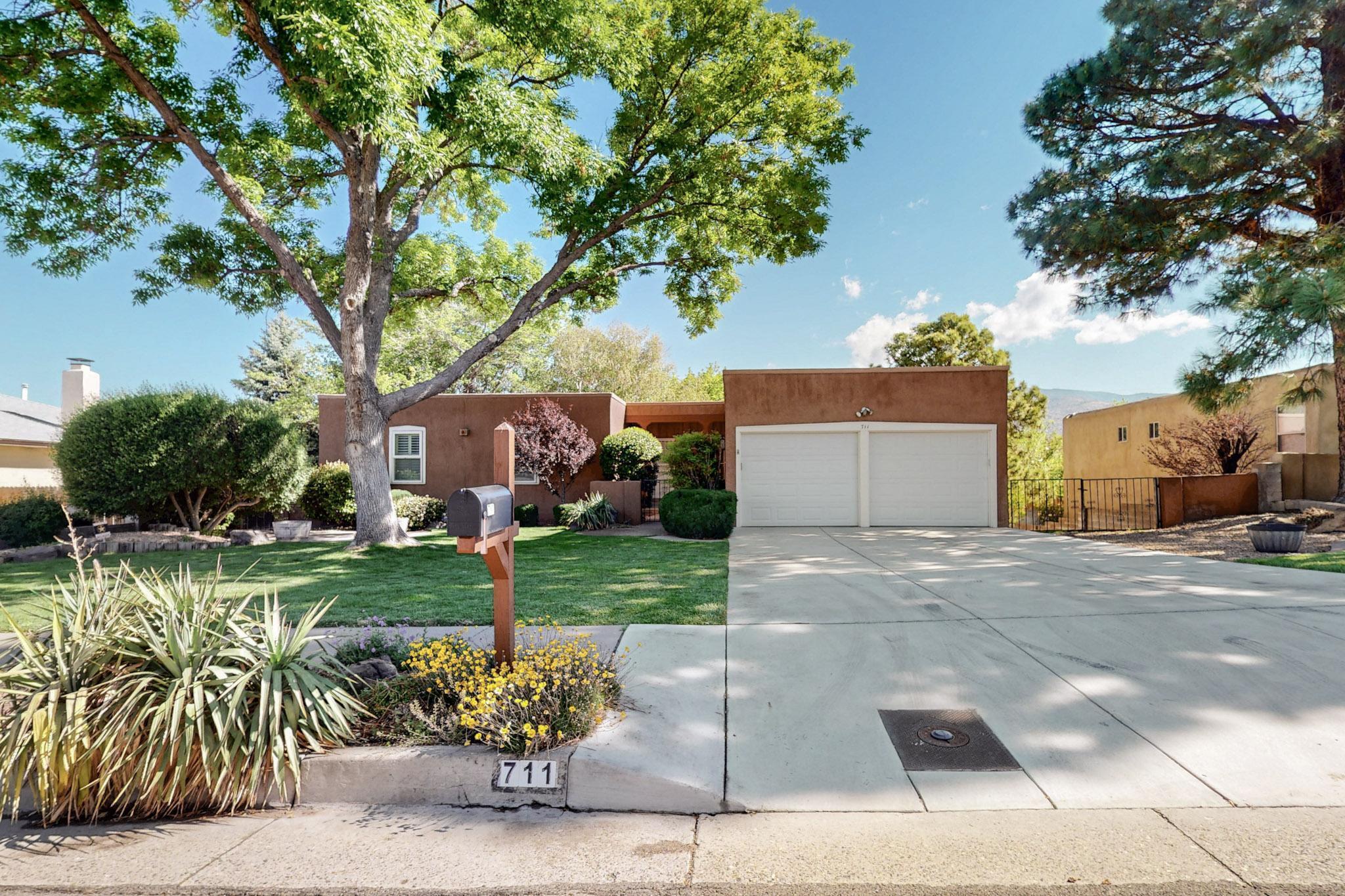 711 Branding Iron Drive, Albuquerque, New Mexico image 1