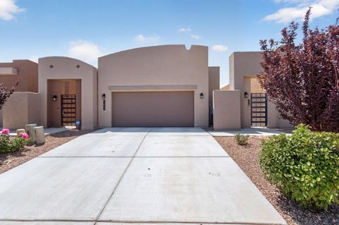 Homes For Sale - 1641 Tierra Verde Loop<br/> Valencia County, Los Lunas, NM 87031