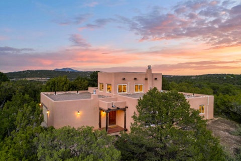 Photo of 27 Sedillo Loop, Tijeras, NM 87059 (MLS # 1112450)