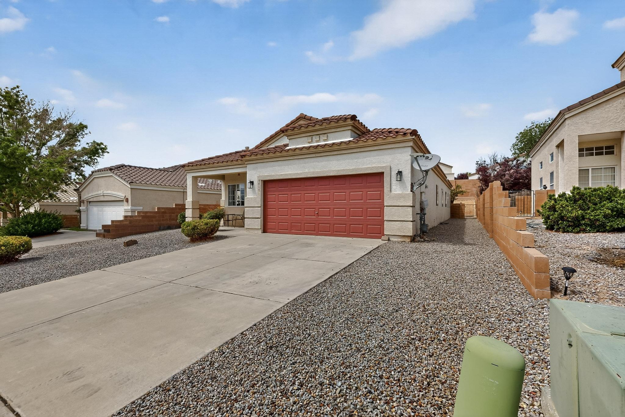 5417 CABALLO Court NE