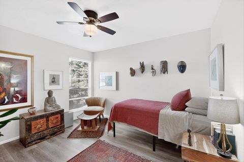 Photo of 4601 Carlisle Boulevard NE #H2, Albuquerque, NM 87109 (MLS # 1095856)