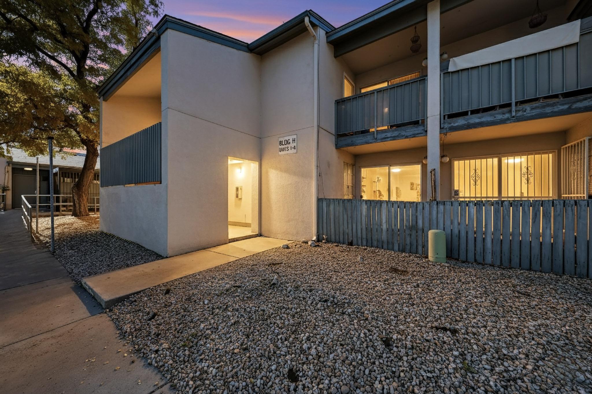 4601 Carlisle Boulevard NE H2