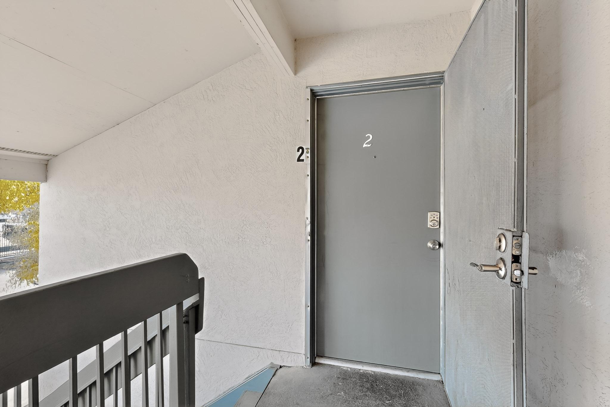 4601 Carlisle Boulevard NE H2