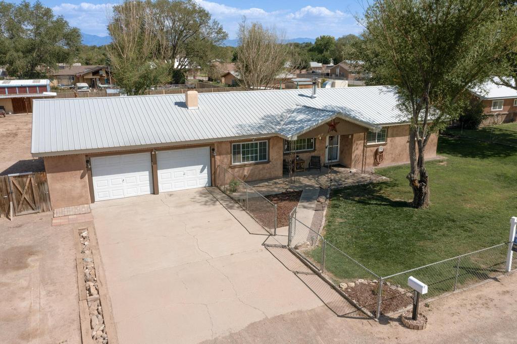 1230 Pearl Court, Bosque Farms, New Mexico image 2