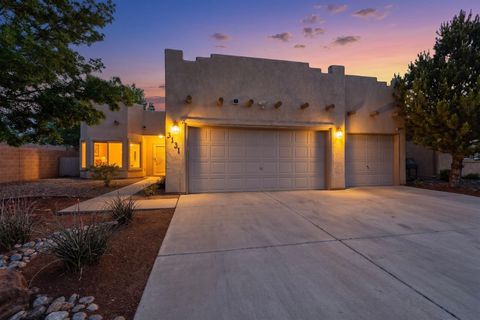 Photo of 3131 Rio Maria Drive SW, Albuquerque, NM 87121 (MLS # 1102259)
