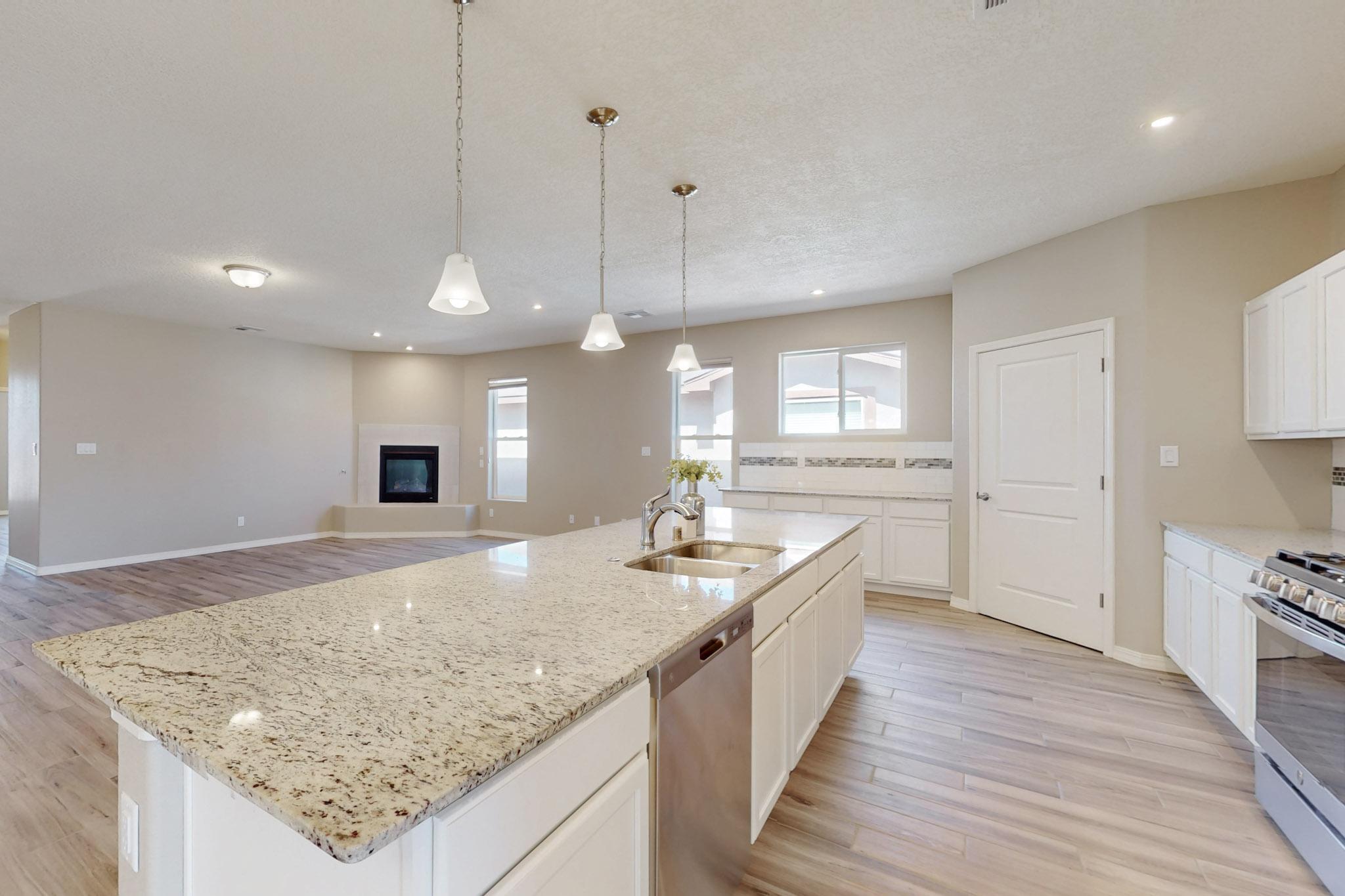 440 Rio Chama Circle, Los Lunas, New Mexico image 11