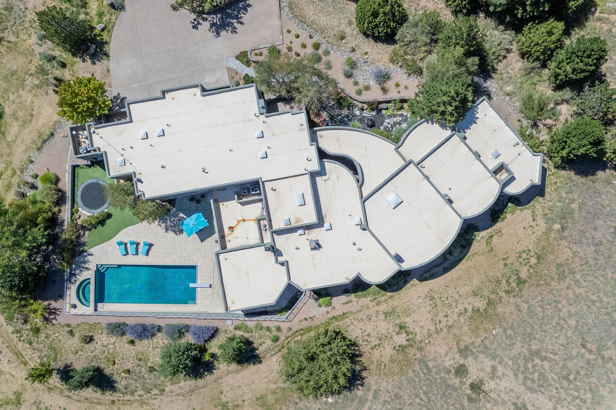 8504 Snakedance Court NE