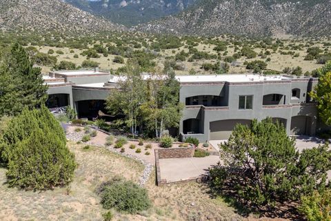 Photo of 8504 Snakedance Court NE, Albuquerque, NM 87111 (MLS # 1088890)