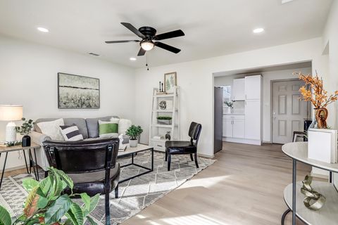 Photo of 307 Wheeler Avenue SE, Albuquerque, NM 87102 (MLS # 1096524)