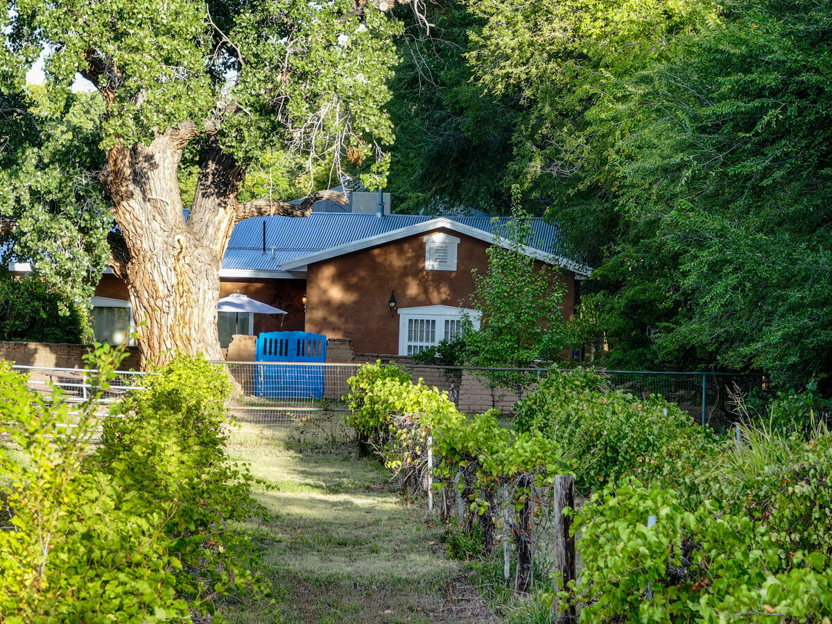 3819-3821 Corrales Road