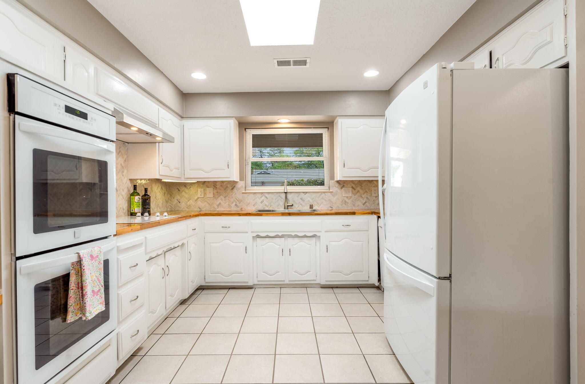 7635 Arroyo Del Oso Avenue NE