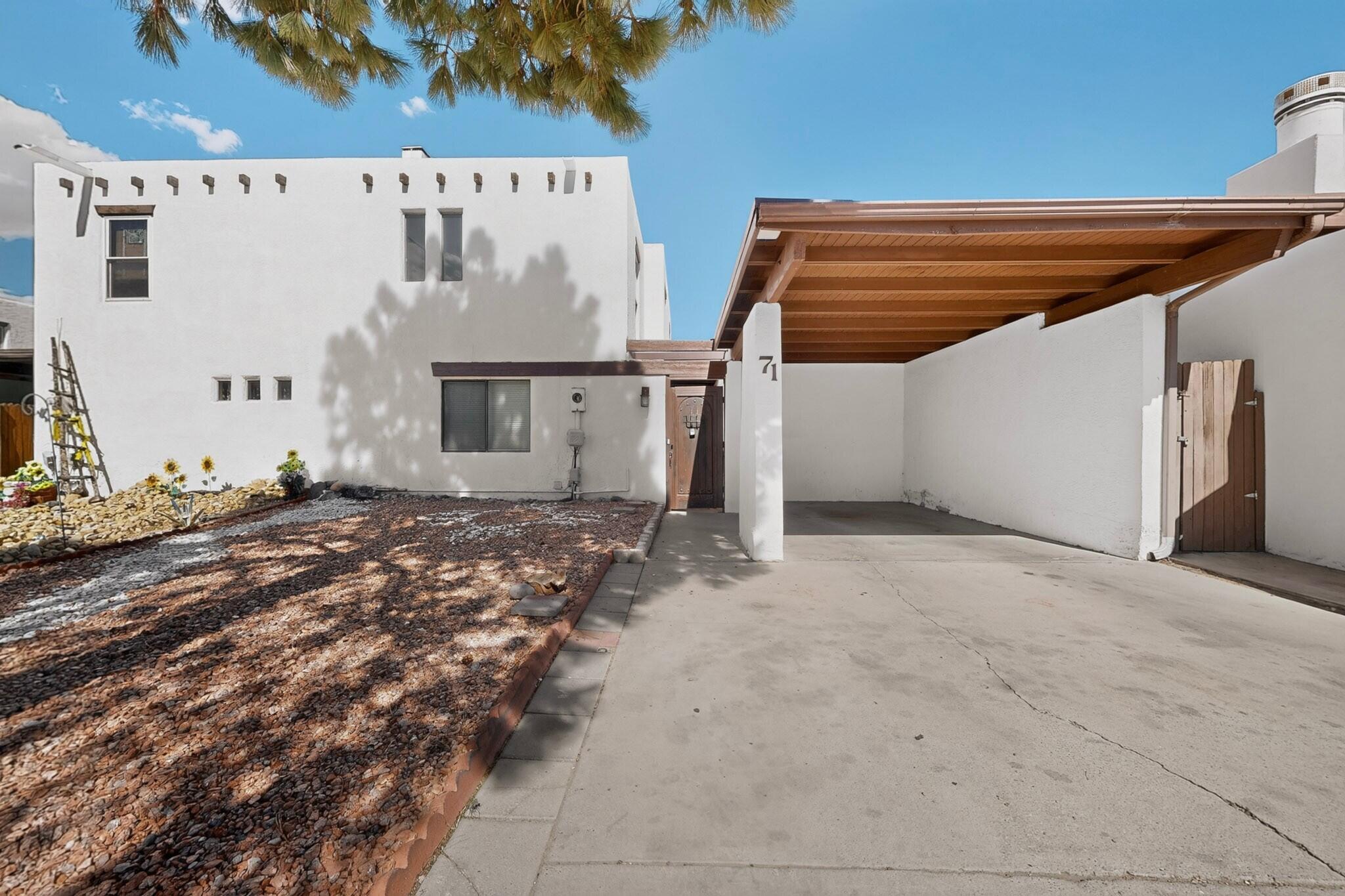 71 Calle Loma Parda NW