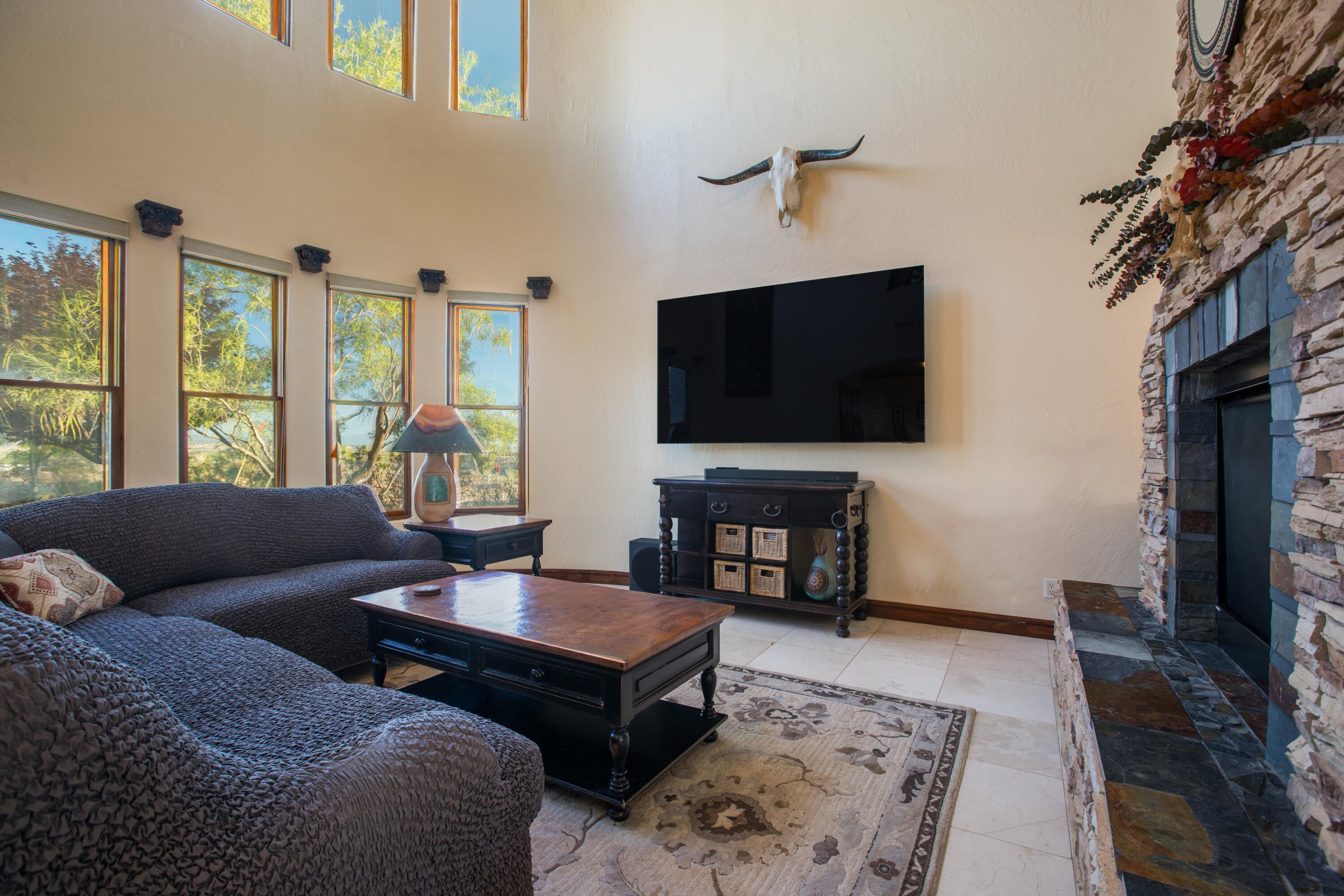1261 Monterrey Road NE