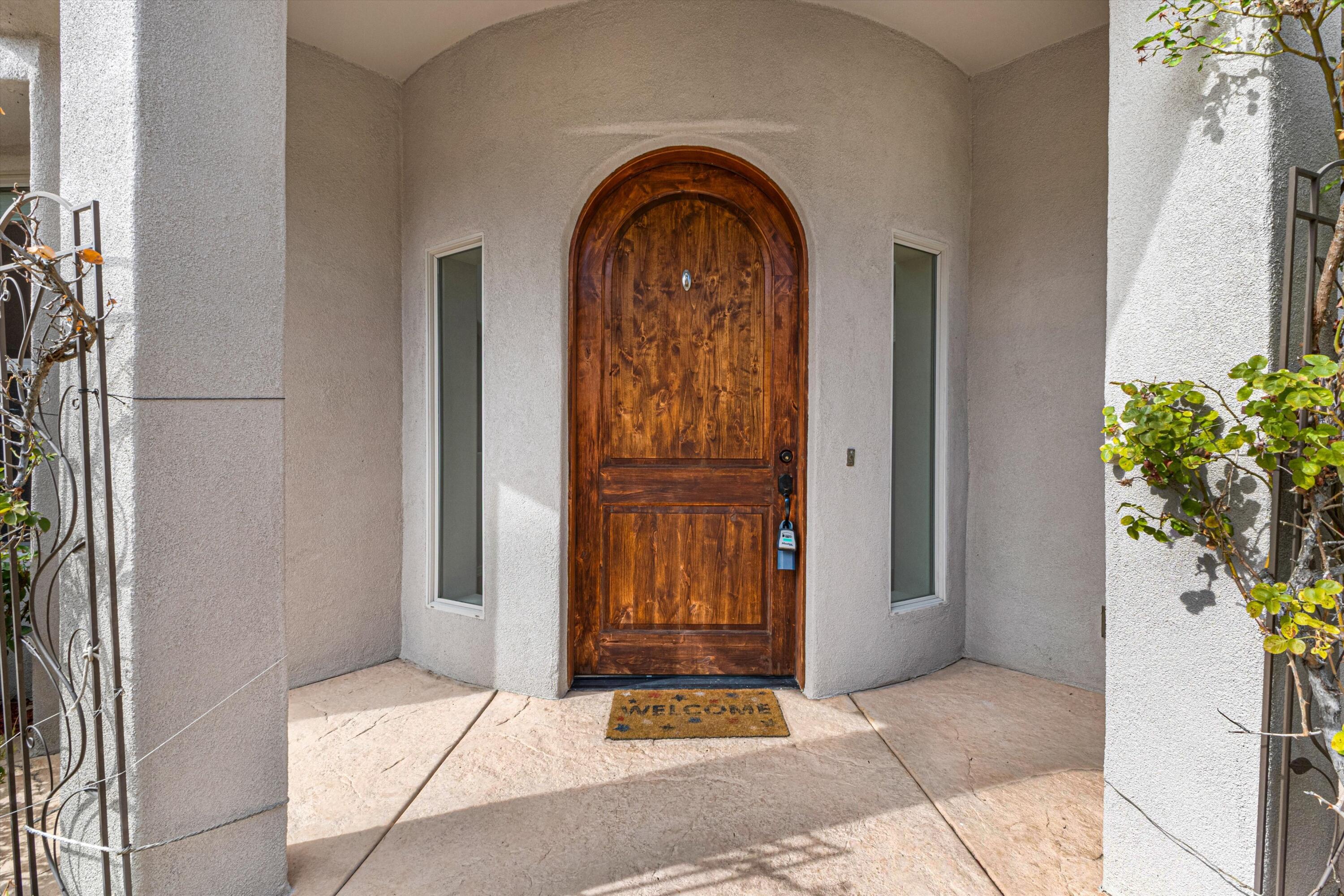 8223 Desert Lily Lane NE