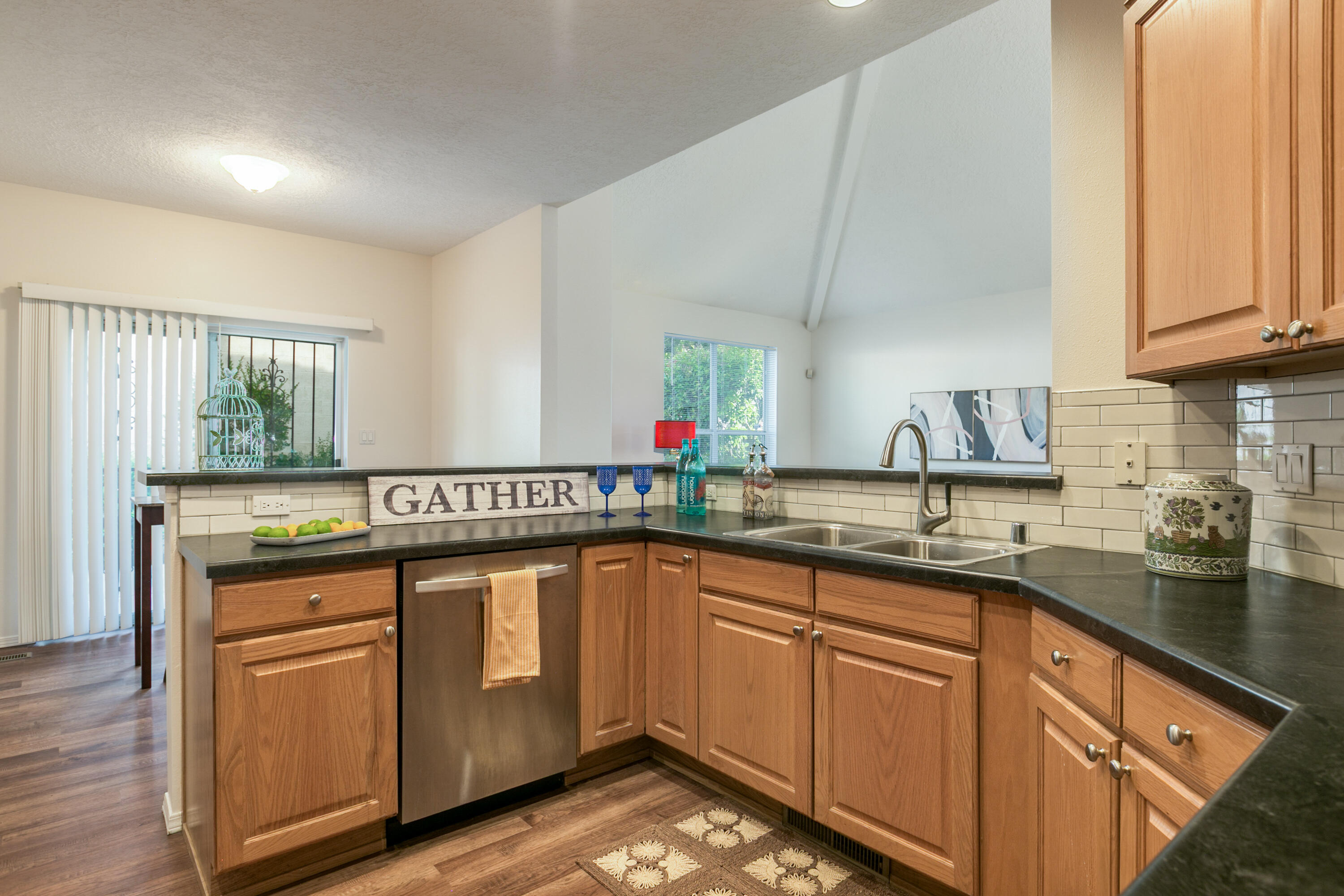 6320 Elk Horn Drive, Albuquerque, New Mexico image 27