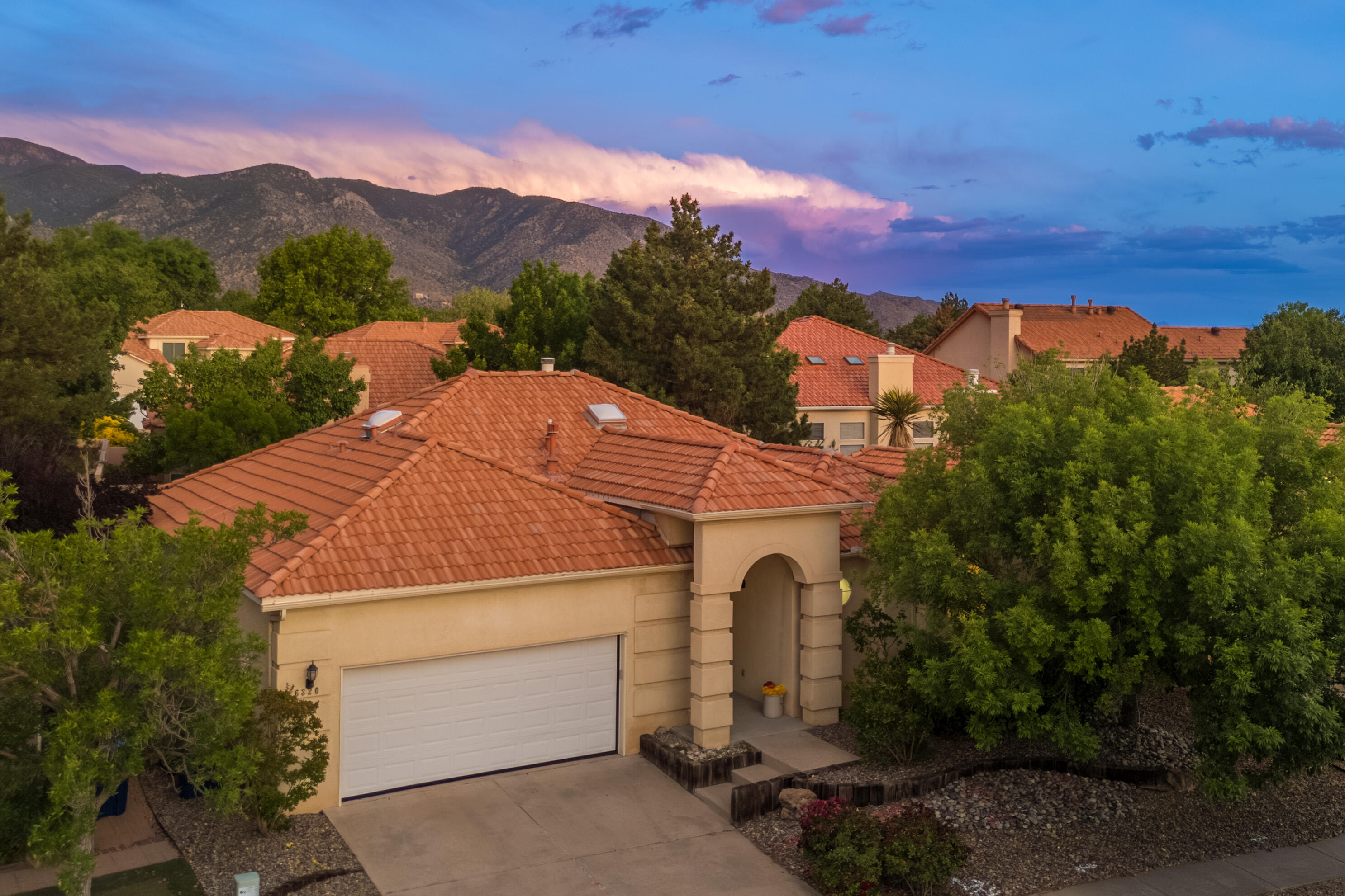 6320 Elk Horn Drive, Albuquerque, New Mexico image 9