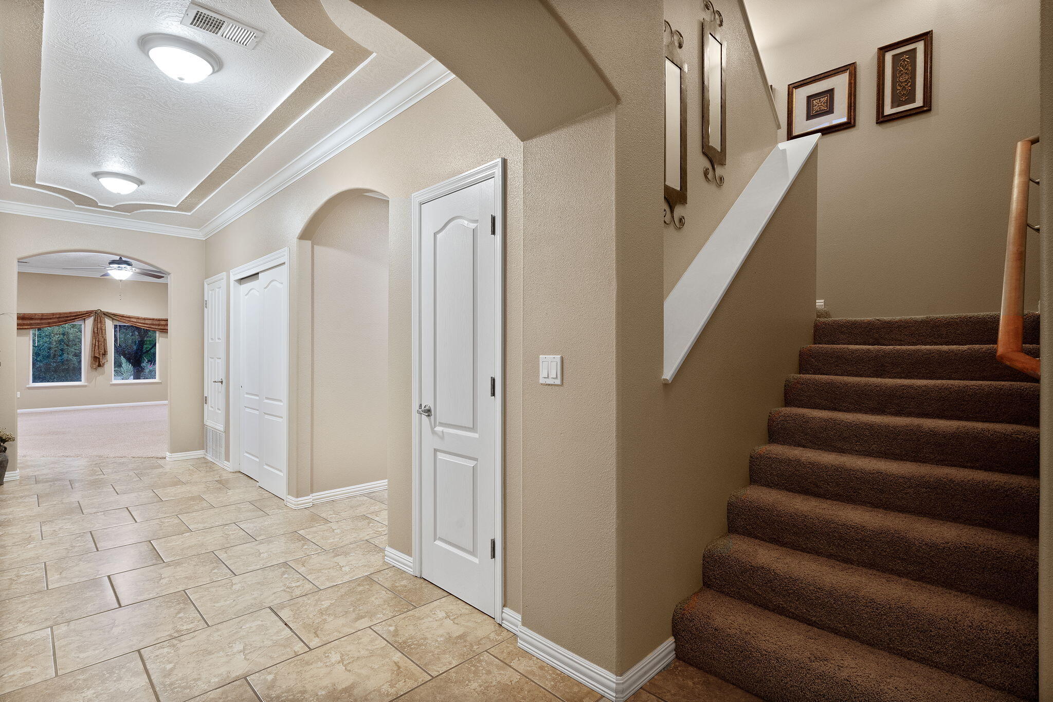 103 CHANTELLY Lane