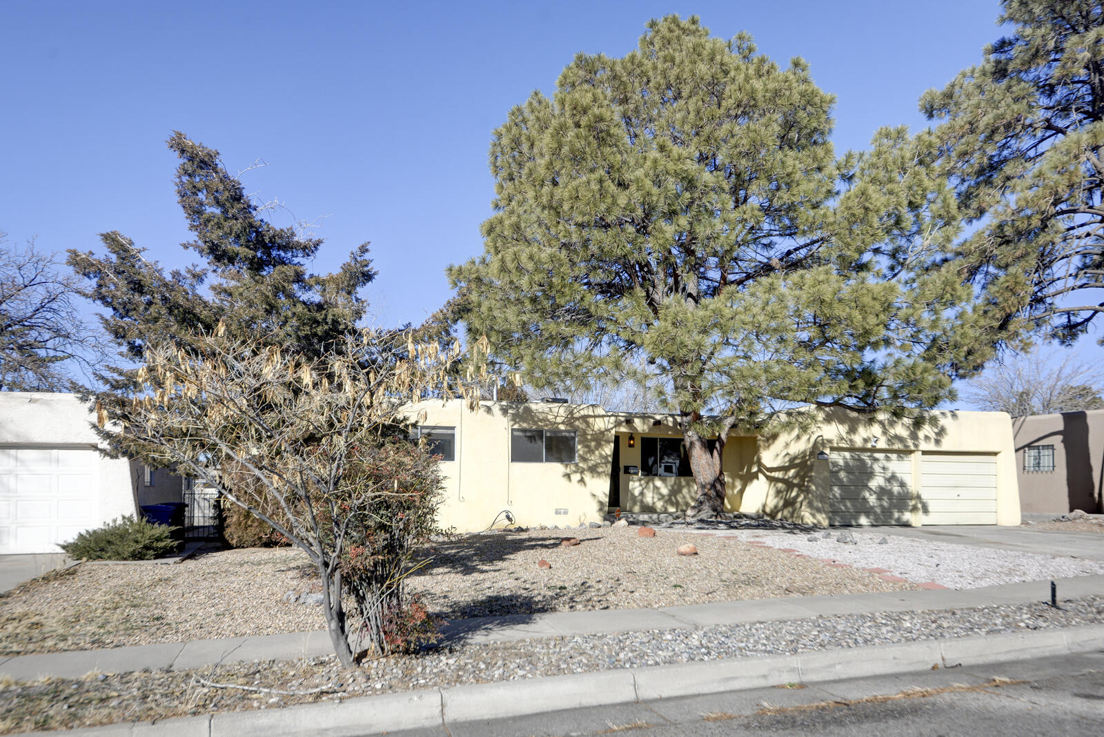 3301 Britt Street, Albuquerque, New Mexico image 2