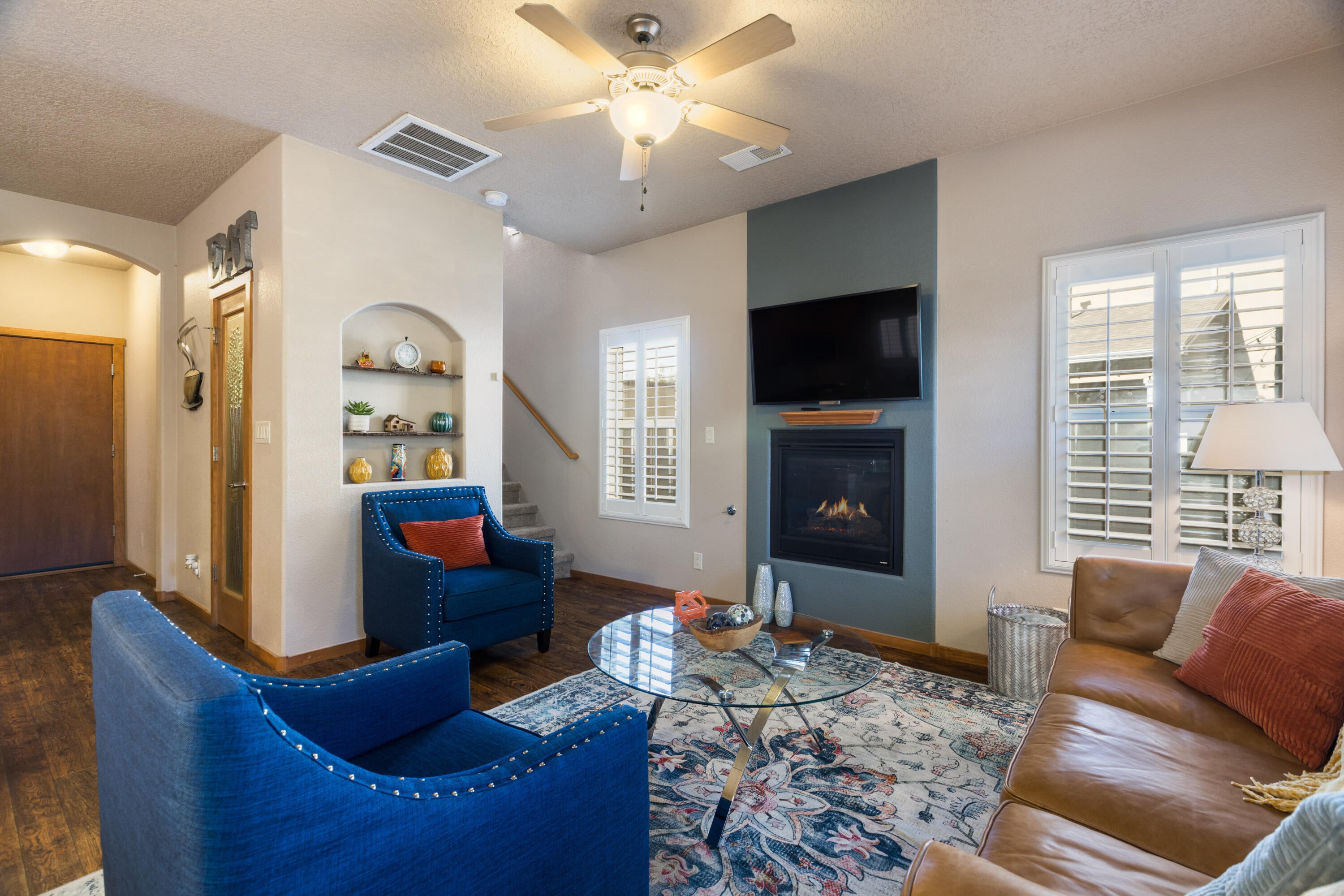 5735 Strand Loop SE