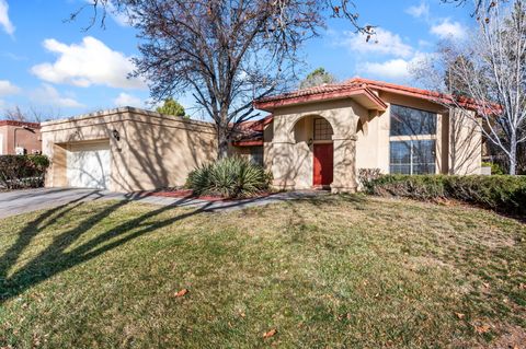 Photo of 5708 Elderberry Court NE, Albuquerque, NM 87111 (MLS # 1098187)