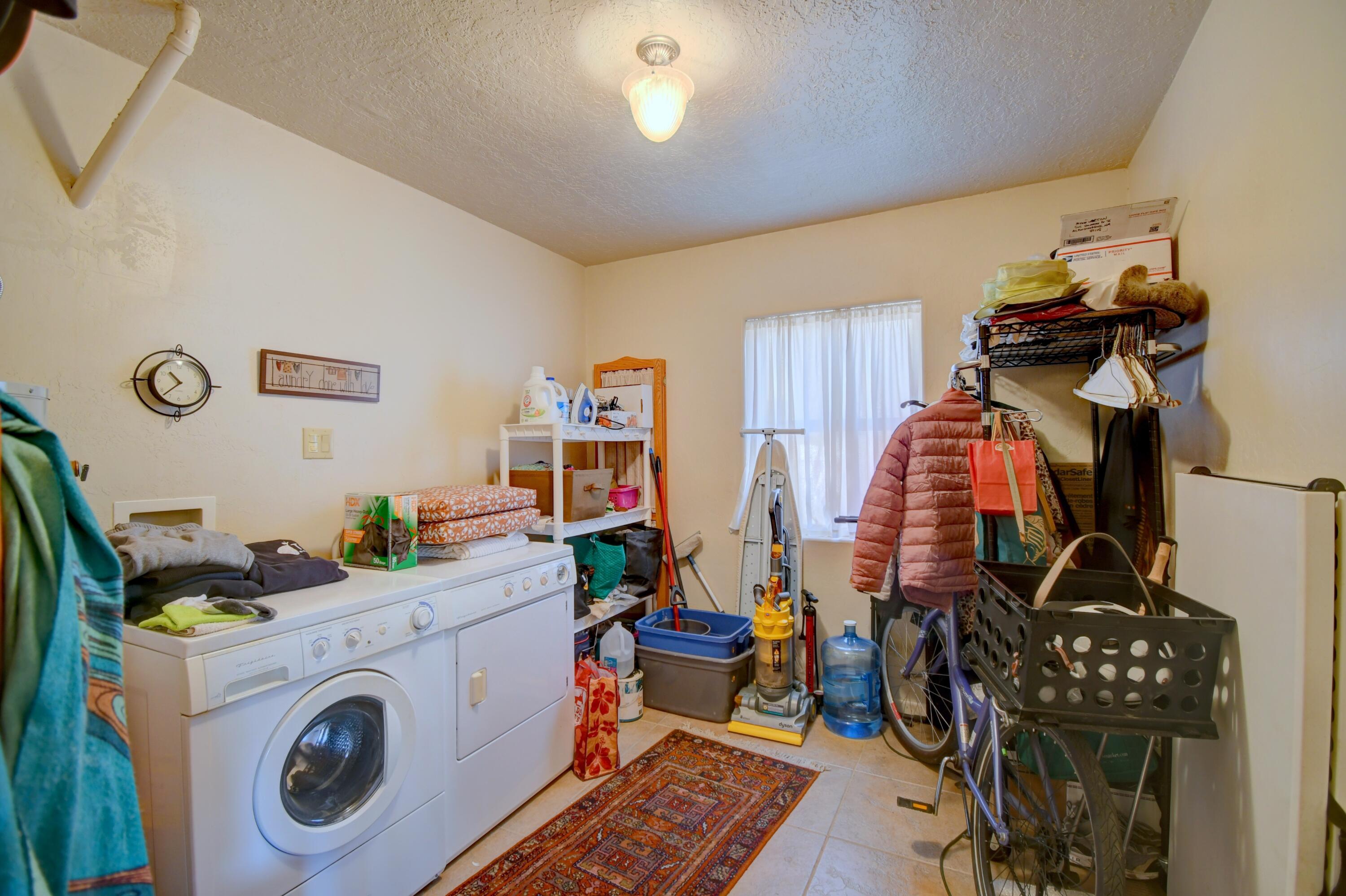 505 Valverde Drive, Albuquerque, New Mexico image 20