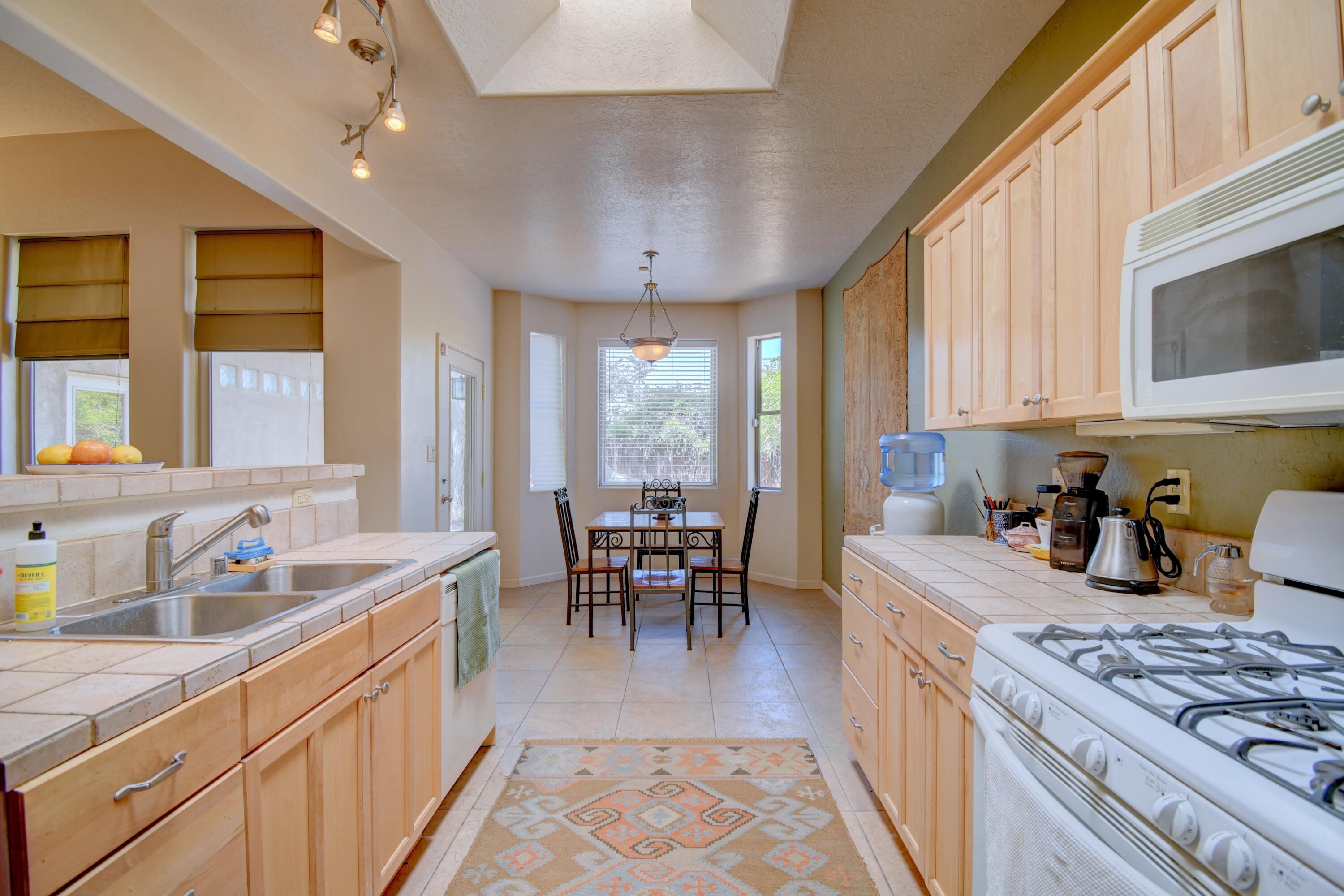 505 Valverde Drive, Albuquerque, New Mexico image 8
