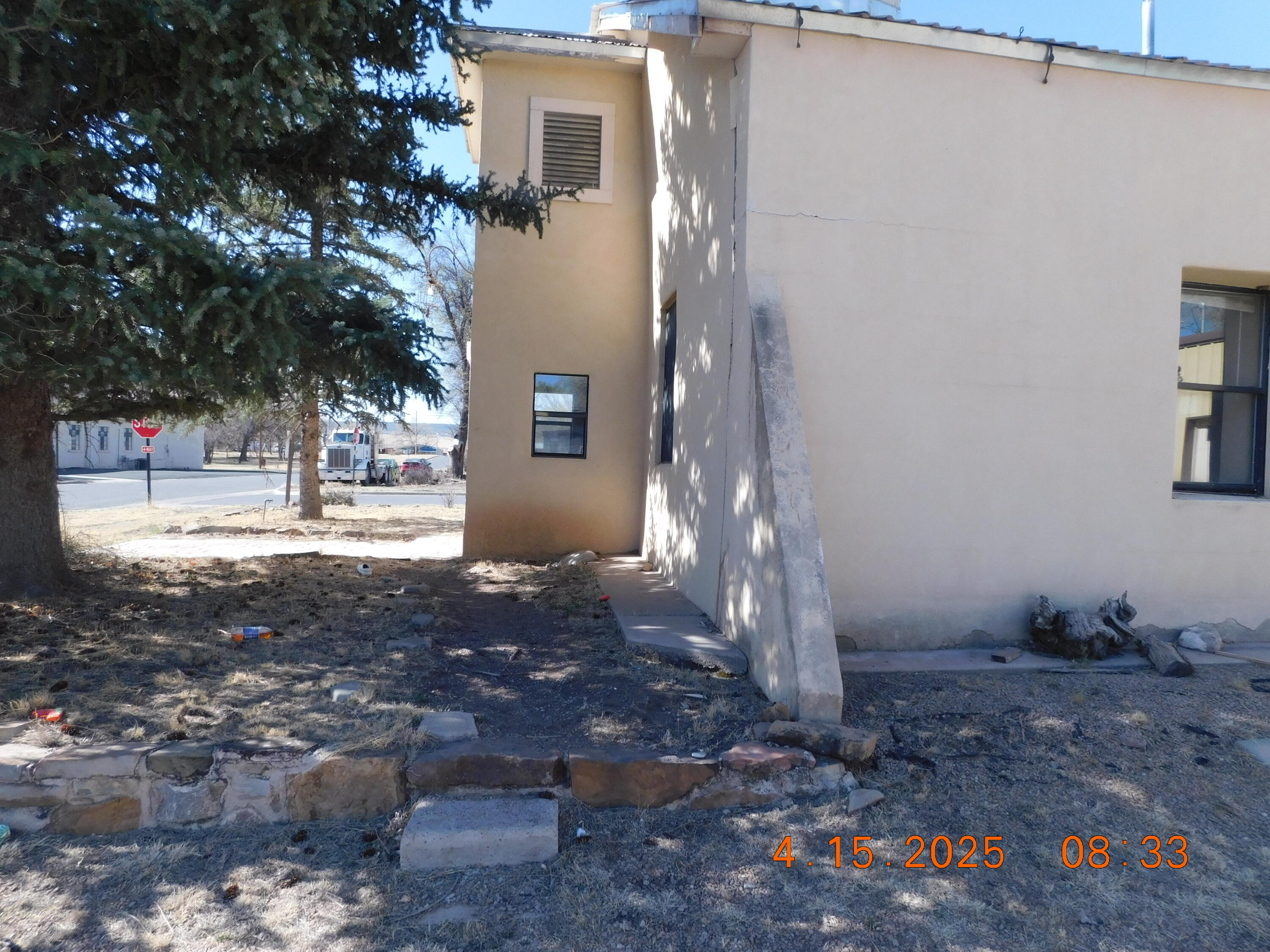 208 S White Oaks Avenue, Capitan, New Mexico image 11