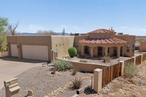 Photo of 1521 Valley View Drive SW, Los Lunas, NM 87031 (MLS # 1101071)