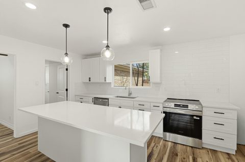 Photo of 12208 Eastridge Drive NE, Albuquerque, NM 87112 (MLS # 1094817)