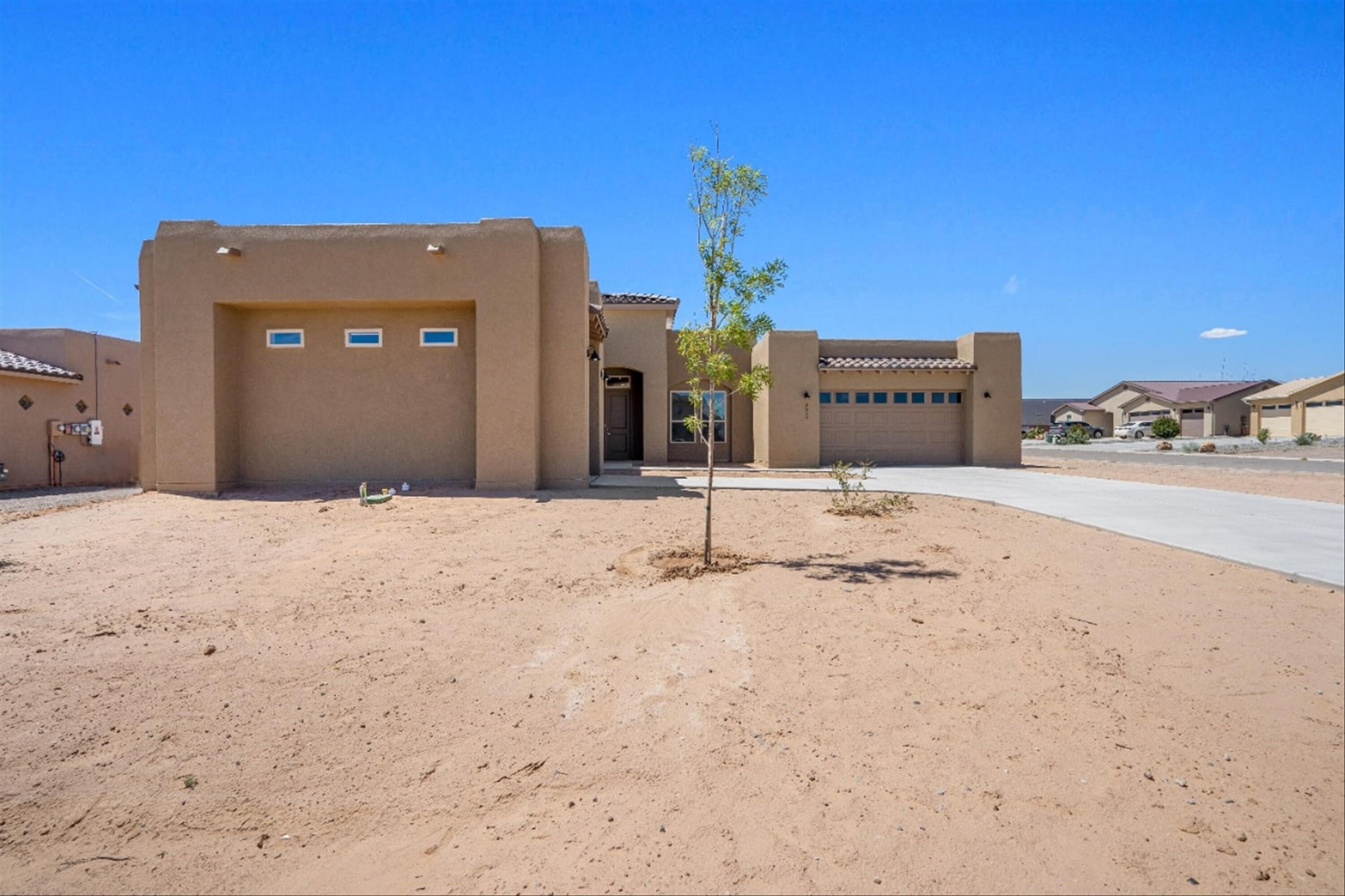 3329 Fennel Road, Rio Rancho, New Mexico image 2