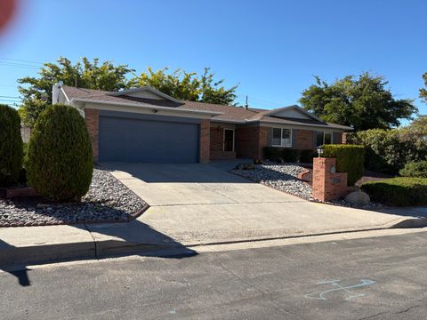Photo of 11320 Baja Drive NE, Albuquerque, NM 87111 (MLS # 1088013)