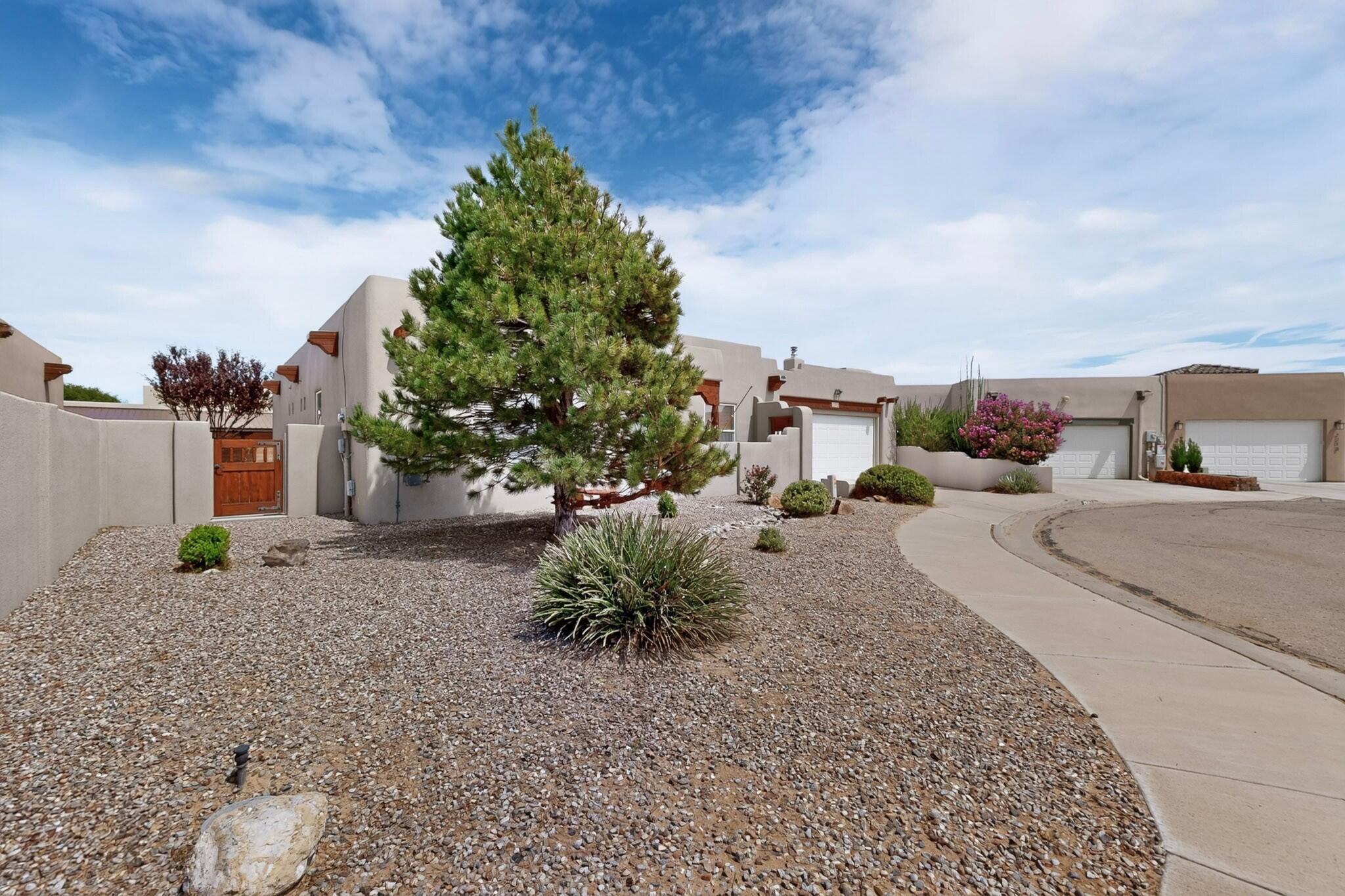 2212 Calle De Silverio SW