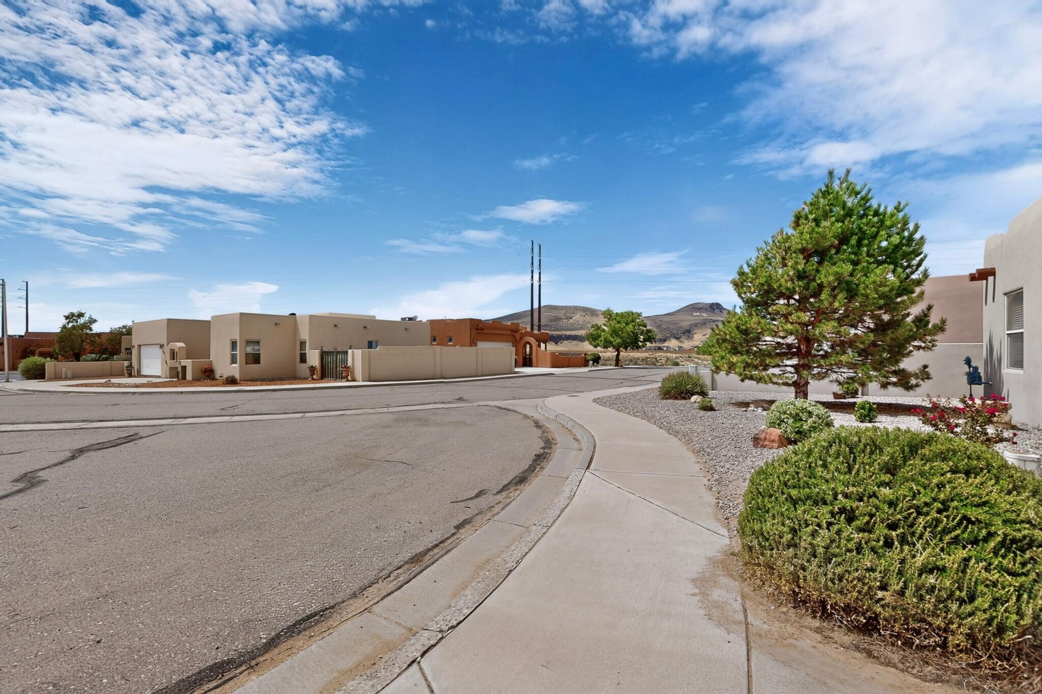 2212 Calle De Silverio SW