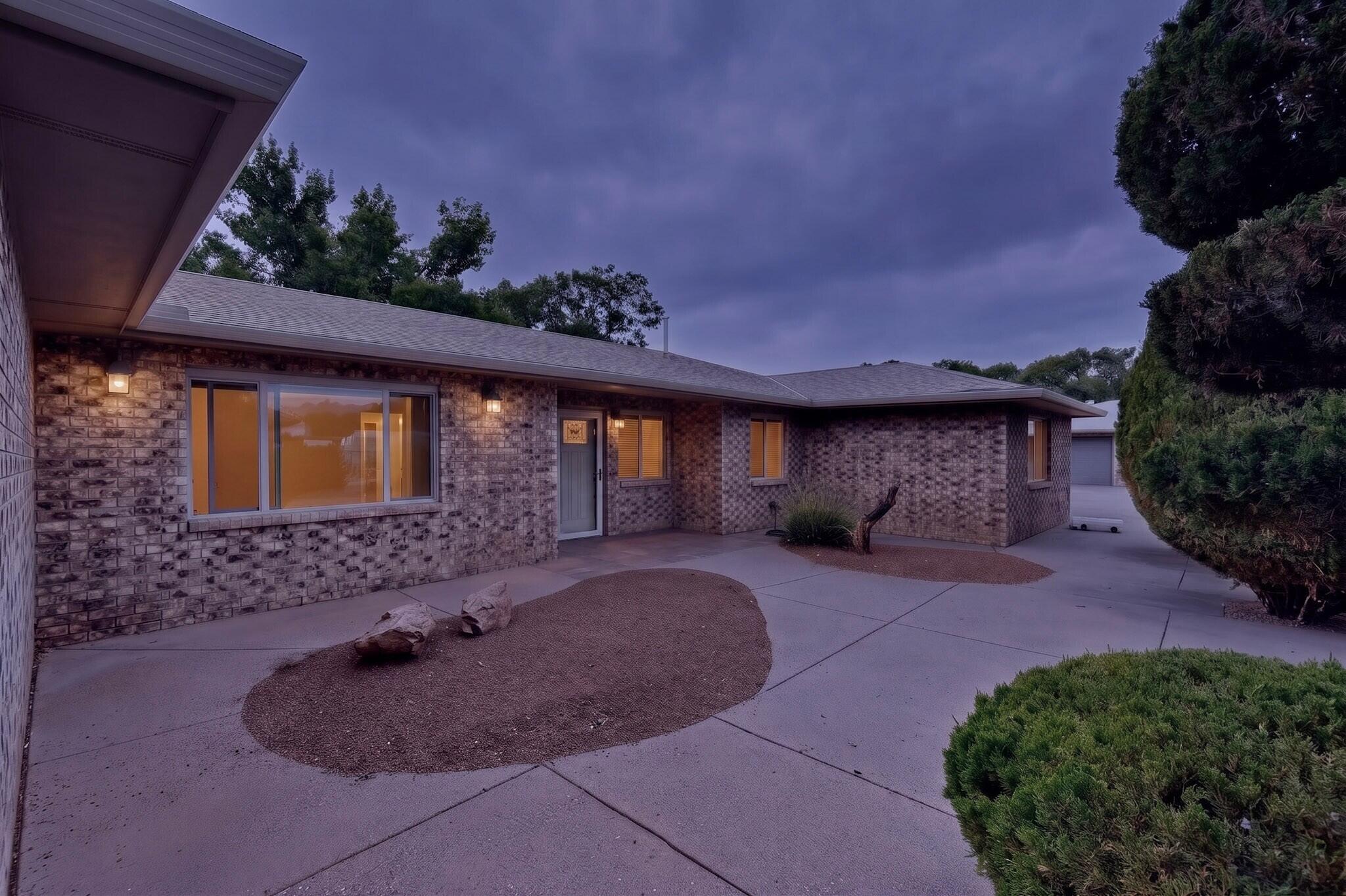 1502 La Vega Drive SW